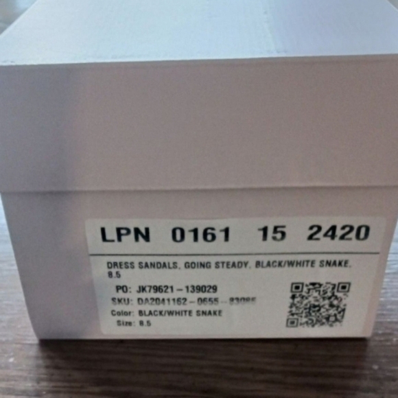 Going Steady Strappy Heel Sandal Size 8.5 MSRP $59.95 - Picture 7 of 7